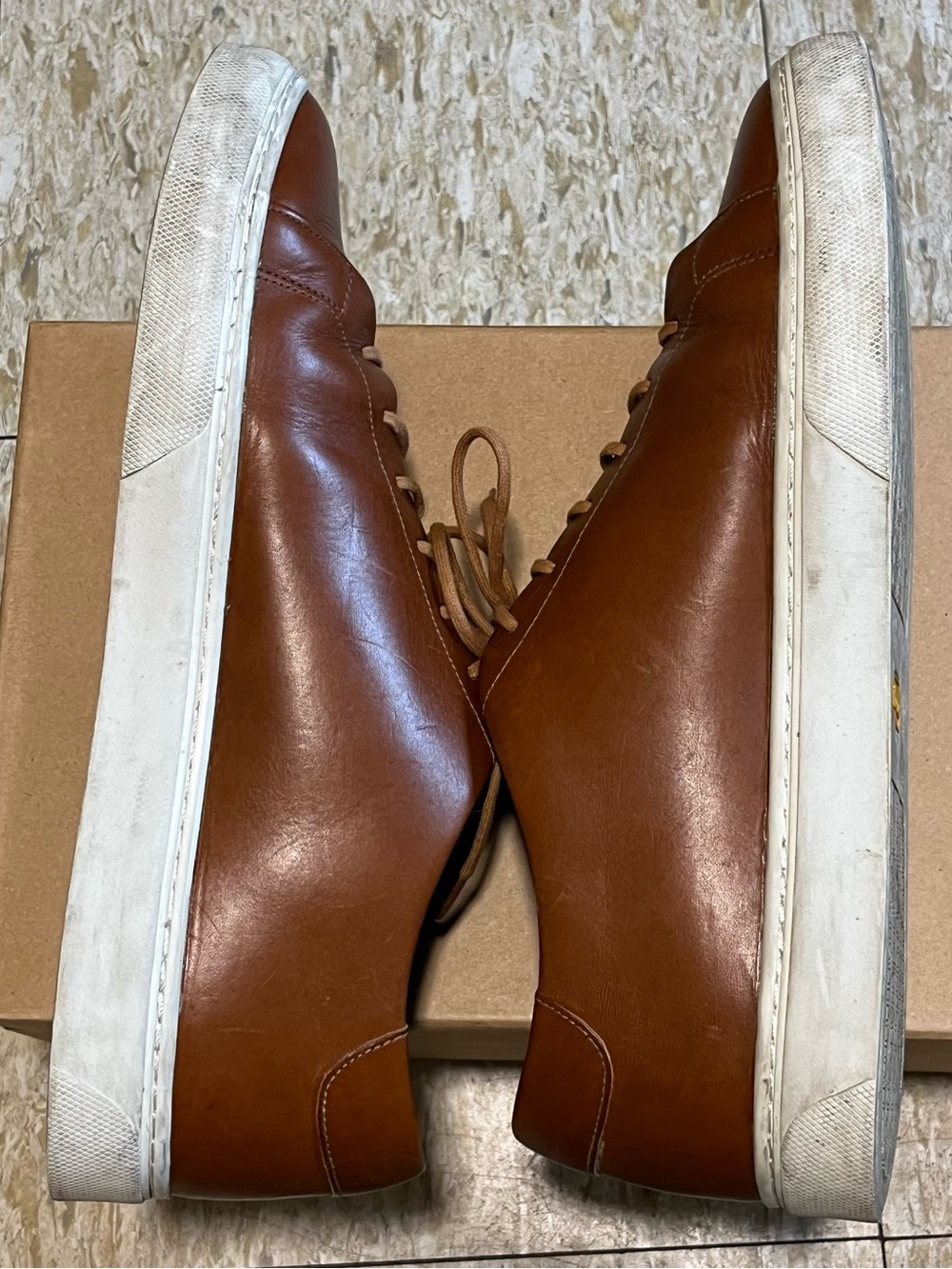 Granstone saddle Tan Minerva Leather Low-Top Sneakers - Picture 12 of 12